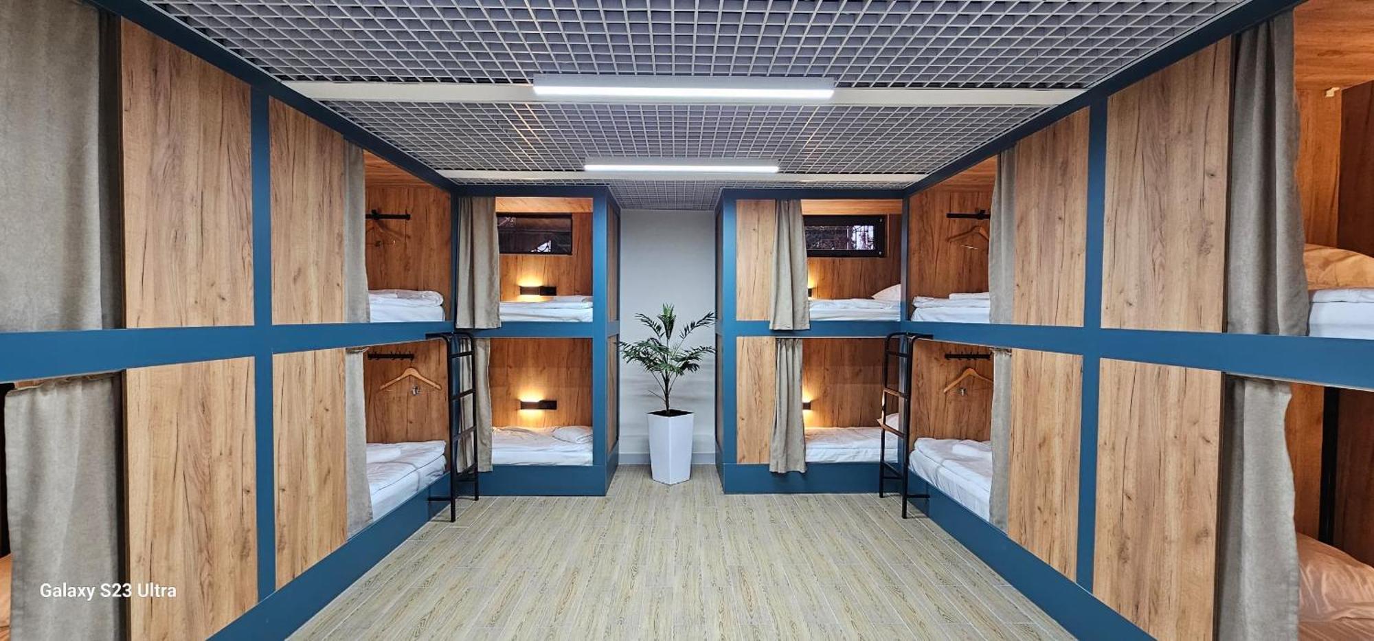 Ocean Hostel Osh Exterior photo
